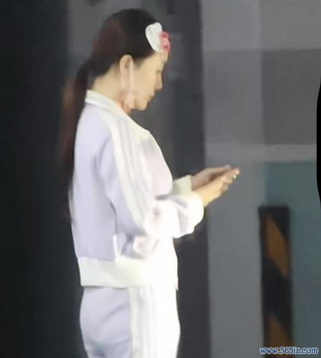 李小璐被指疑似生二胎 娱乐圈再添新成员？